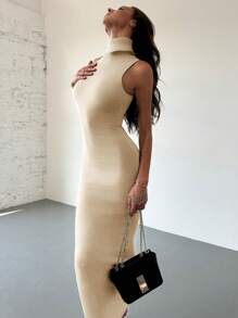 Aloruh 极简主义通勤休闲年轻女士灰色高领高领无袖紧身 H 型超长毛衣连衣裙 - 杏色 - 查看 1