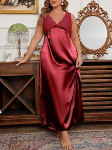 SilkySpell Asymmetrical Contrast Lace Backless Sexy Plus Size Nightgown - Burgundy - View 4