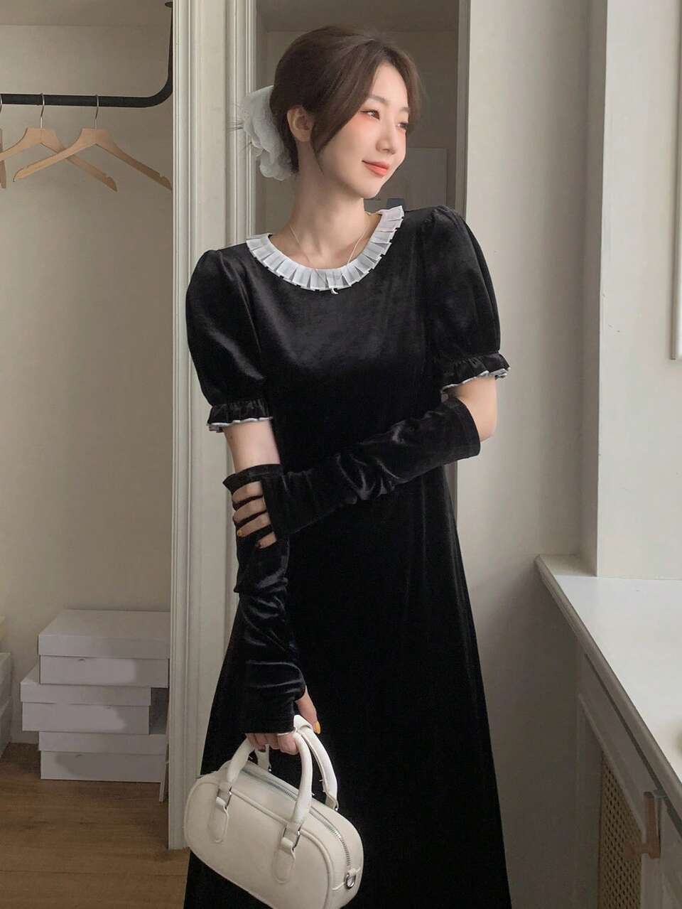 Women Elegant Autumn Waist Cinched Round Neck Velvet Mid-Length Dress Prom Dress