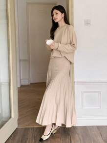 DAZY 2pcs/Set Women Crew Neck Sweater & Pleated Skirt Suit Fall