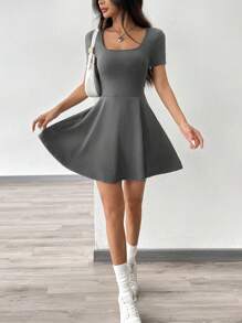 SHEIN EZwear Đầm thường ngày tay ngắn cổ vuông dệt kim màu xám đậm cho nữ - Xám - Xem 5