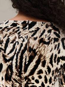 SHEIN Unity Leopard Printed Velvet Cut Out Front Mini Bodycon Dress Cheetah Print - Multicolor - View 7