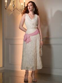 The Great Gatsby x MOTF LACE OVERLAY CONTRAST SEQUIN CONTRAST RUCHED BOW DETAIL FLARE SKIRT - Apricot - View 2