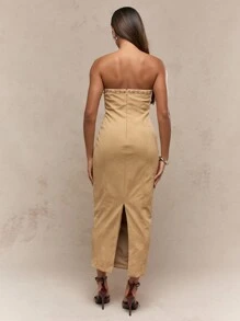 MISSGUIDED 铆钉 Midaxi 连衣裙露肩晚会绒面直筒礼服银色金属配件装饰修身奢华派对秋冬时尚