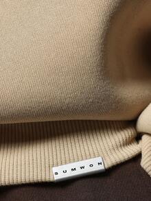 SUMWON Beverly Hills Rodeo Drive Luxury Sweatshirt Premium Streetwear Urban Fashion Statement Designer Casual Pullover Fall Winter Collection Oversized Comfort - Apricot - View 5