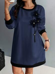 Calvaya Plus Size Women Casual 3D Floral Decor Drop Shoulder Plus Size Sweatshirt Dress - Navy Blue - View 5