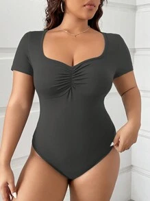 CovetEZ Bộ đồ liền thân tay ngắn cổ xếp nếp màu trơn cỡ lớn - Màu xám đen - Xem 1