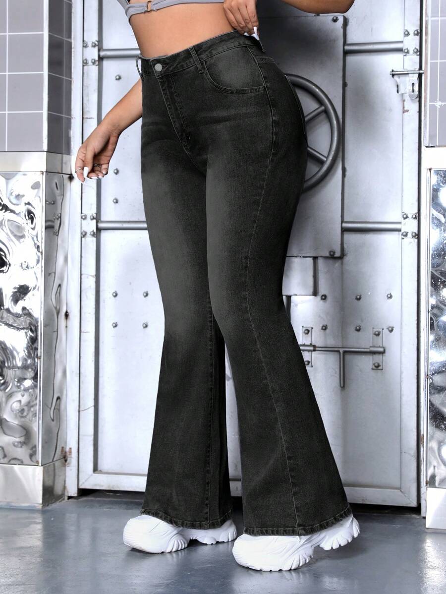 SHEIN ICON Plus Size Fashion Flared Fit Daily Wear Jeans