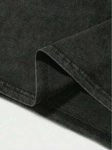 ROMWE MEN Street Life Spring/Summer Casual Graphic Men Snow Wash Vintage Letter Graphic Drop Shoulder Tee, Basketball Jersey, School - Black - View 6