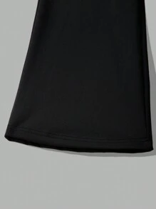 SHEIN Set de 2 piezas Sudadera holgada con estampado de cerezas y pantalones acampanados para adolescente, conjunto casual de otoño - Blanco y Negro - Ver 6