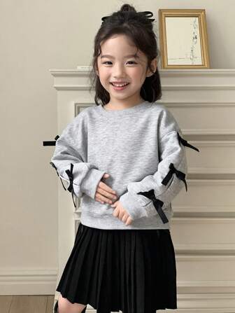DAZY Young Girl Round Neck Long Sleeve Bow Decor Casual Sweatshirt