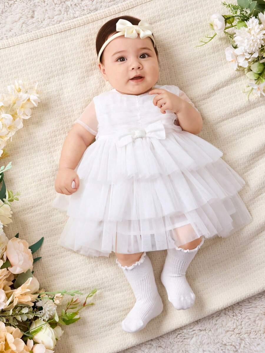 SHEIN 新生女婴可爱优雅白色网眼蝴蝶结无袖连衣裙 - 白色 - 查看 1