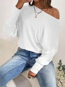 SHEIN Clasi Women Solid Color Round Neck Long Sleeve Minimalist T-Shirt, Casual Everyday Wear