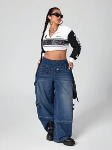 SHEIN ICON Plus Size Asymmetrical Stylish Waist Design, Multi-Pocket Cargo Jeans