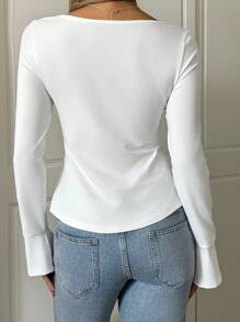 SHEIN EZwear 1 件休闲纯色系带袖口喇叭袖开衩下摆 T 恤，秋季 - 白色 - 查看 2