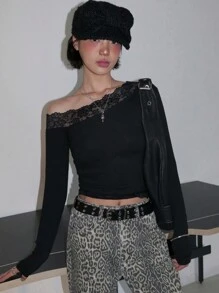 DAZY Women Autumn Contrast Lace Round Neck Long Sleeve Fitted Fashion T-Shirt Festival - Black - View 3