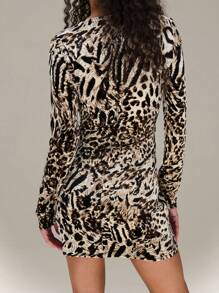 SHEIN Unity Leopard Printed Velvet Cut Out Front Mini Bodycon Dress Cheetah Print - Multicolor - View 2