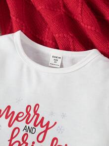 SHEIN Conjunto de pijama navideño para niñas - Camisa de manga corta con estampado de letras navideñas + Pantalones acampanados con volantes a juego y gorro de Papá Noel, apto para fiestas navideñas, otoño/invierno - Rojo y blanco - Ver 5