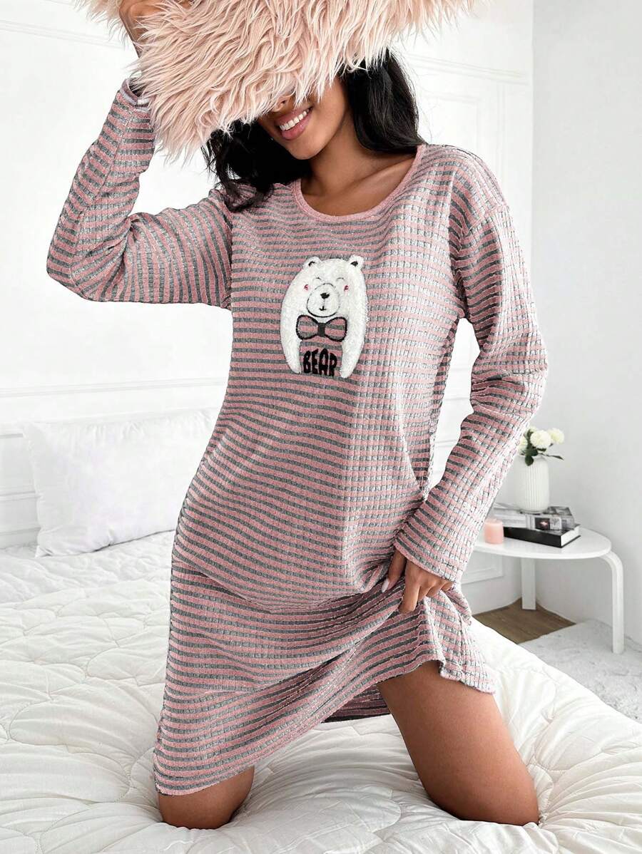 SHEIN Cottnline Váy ngủ trễ vai họa tiết sọc và hoạt hình 100% cotton - Màu Hồng baby - Xem 1