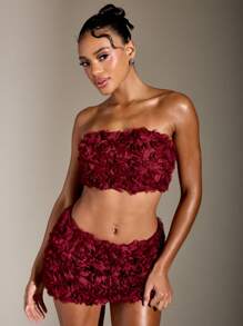 MISSGUIDED Trang phục lễ hội hai mảnh họa tiết hoa hồng Áo crop top không dây, váy ngắn, phối đồ dự tiệc hòa nhạc, trang phục câu lạc bộ, họa tiết hoa cánh hoa, bèo nhún mùa xuân hè, Giáng sinh - Màu Đỏ Sâu - Xem 4