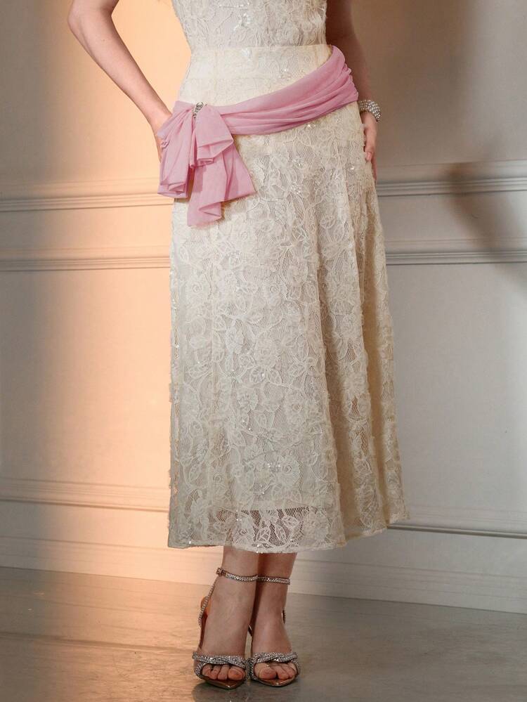 The Great Gatsby x MOTF Falda campana con detalles de volantes, lazo y contrastes de encaje y lentejuelas