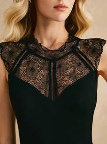 Poéselle Contrast Lace Solid Bodysuit, Elegant Style, Heart Neckline, Sleeveless, Summer Clothes - Black - View 3
