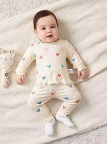 SHEIN 新生女宝宝秋季可爱针织心形图案波浪边长袖上衣和裤子套装 - 彩色 - 查看 3
