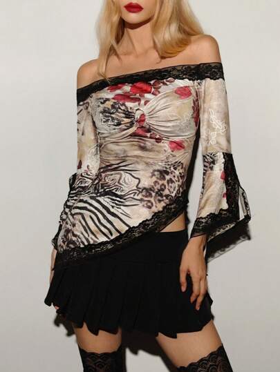 EgrlEra T-shirt moulant femme avec imprimé vintage à épaules dénudées, dentelle contrastée, ourlet asymétrique et manches évasées. Hauts graphiques femme style Y2K