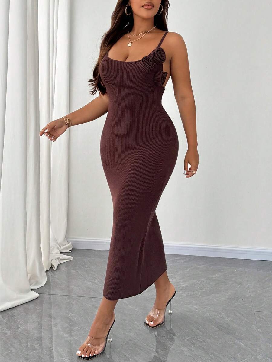 SHEIN Unity Vestido de punto de camiseta ajustada con decoración floral 3D de unicolor elegante en talla grande, para otoño/invierno - Café integral - Ver 1