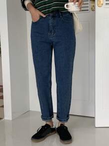 DAZY Women Solid Fitted Pocket Casual Classic Straight-Leg Jeans