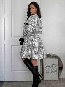SHEIN Privé 大码女士优雅通勤工作服知性高级下午茶约会音乐会学院风复古黑白格子印花夹克和百褶迷你裙 - 黑與白 - 查看 3