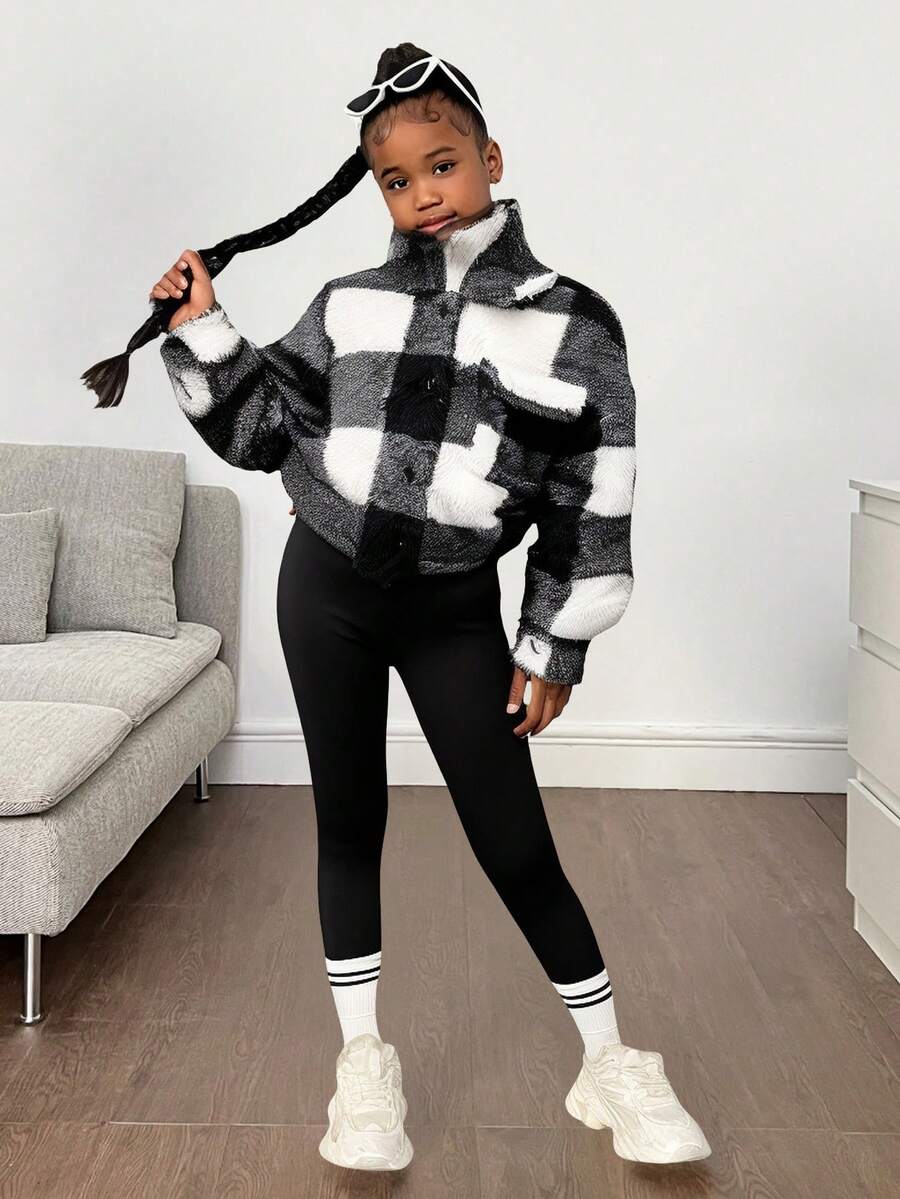 SHEIN Tween Girl 休闲街头运动领黑白格子保暖羊毛加厚工装口袋短夹克，适合秋冬季 - 黑與白 - 查看 1