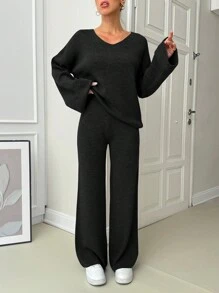 EURMUSE Women V-Neck Flare Sleeve Detailed Sweater And Pant Set - Black - View 4