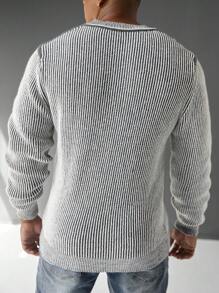 Manfinity Homme Męski sweter typu casual z okrągłym dekoltem i nadrukiem w paski