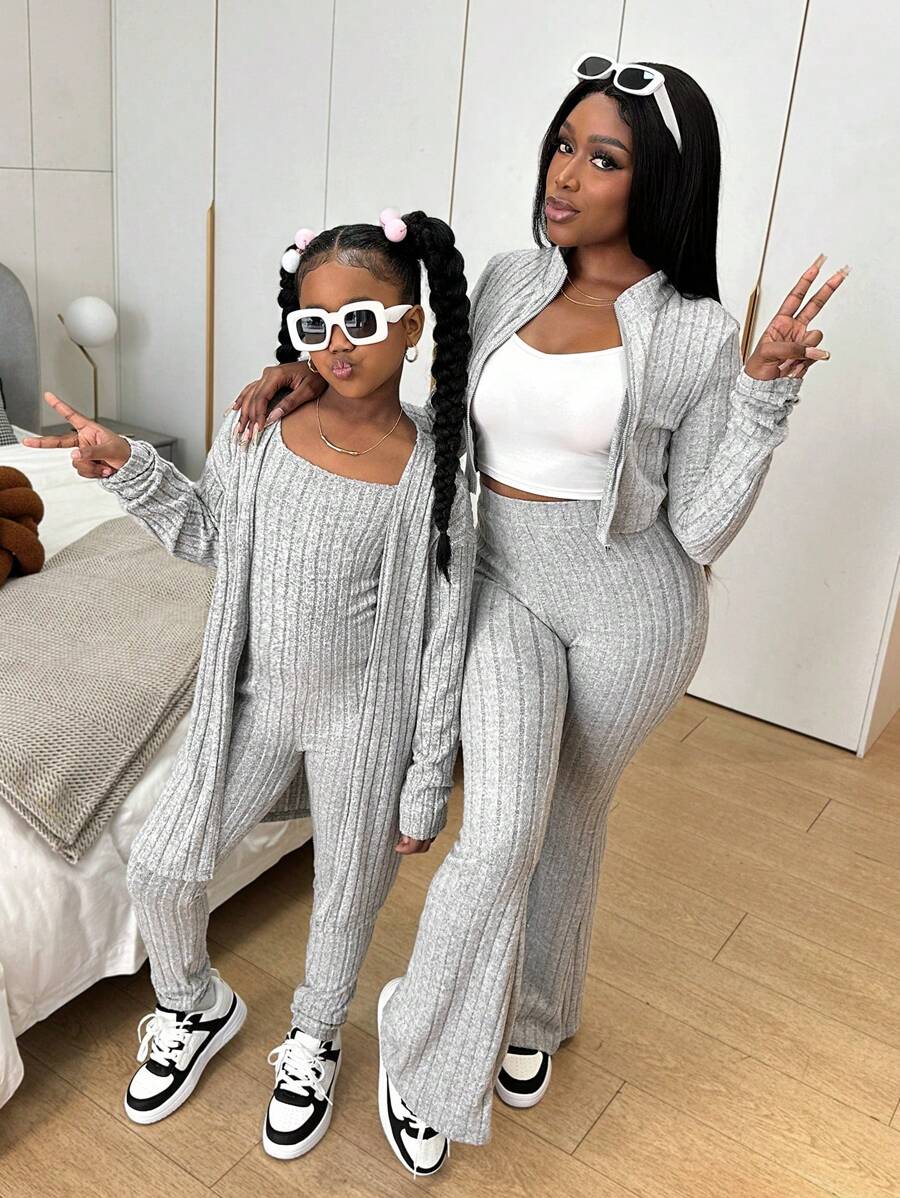 Slaydiva 青少年女孩运动休闲舒适针织纯色长袖开衫和全长裤套装，搭配母女装（2 套单独出售） - 灰色 - 查看 1