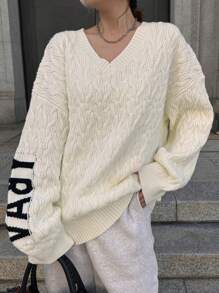 FRIFUL Women Letter Pattern Drop Shoulder Oversized Sweater, Casual Autumn/Winter