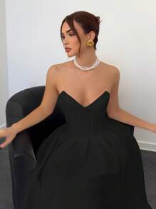 Aloruh 女式秋冬新款露肩深 V 性感优雅派对节日鱼骨缝花朵胸罩杯 A 字褶皱长款白色紧身连衣裙 - 黑色 - 查看 5