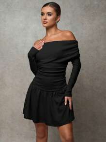 SHEIN BAE Vestido de manga larga elegante con hombros descubiertos, plisado y volantes, en unicolor, para mujer. Vestido casual elegante para uso en invierno, Navidad, otoño y ocasiones especiales. Confeccionado en tela de cachemira suave, cálida y amigable con la piel, con diseño de hombros descubiertos.