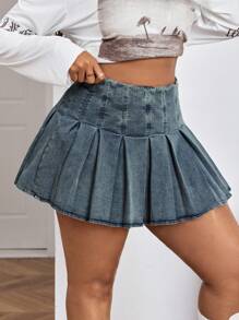 SHEIN EZwear Plus Size Denim Mini Skirt, Casual Fitted Pleated Skirt, Stretchy Blue