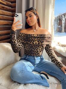 SHEIN EZwear Blusa holgada con volantes y estampado de leopardo de talla grande