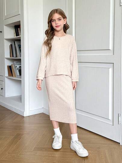 SHEIN Serisse Kids SHIEN Tween 女童蝙蝠袖针织罗纹短款上衣和中长裙两件套，休闲日常穿着，适合秋冬、休闲场合