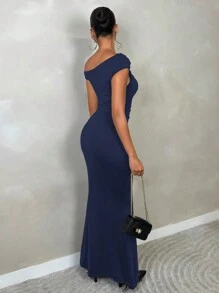 SHEIN BAE Elegant Woman Oblique Asymmetric Hem Dress, Going Out Outfits, Suitable For Daily Wear, Dating, Travel, Party & Club, Women's Solid Sexy Sleeveless Dress, White Dress, Vacation Dress, Graduation & Back To School Dress, Wedding Bridesmaid Dress - Navy Blue - View 2