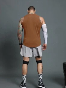 Manfinity Running Boyfriend Style Men's Solid Color Crew Neck Sleeveless Sports Tank Top For Summer