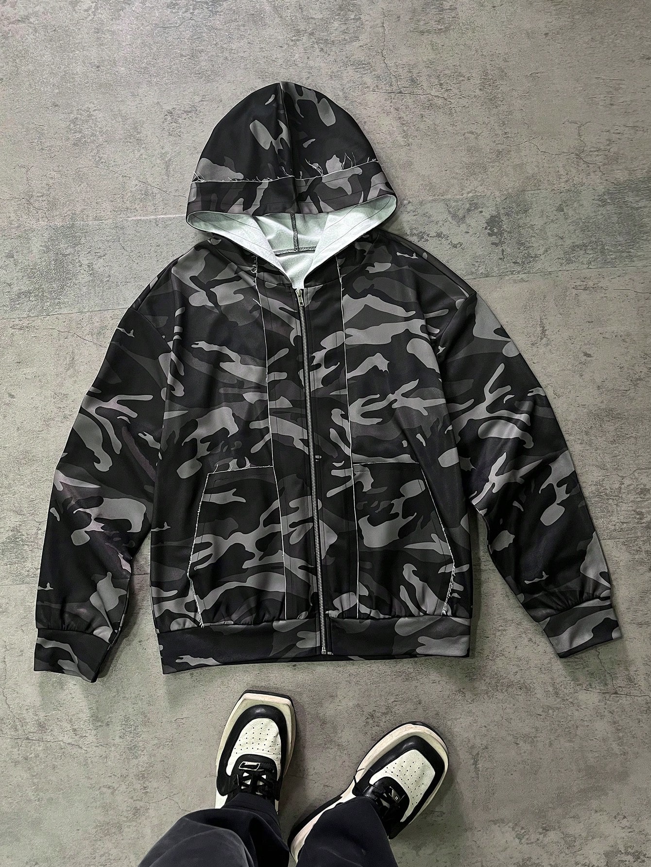Men's Casual Sport Distressed Zipper Camo Print Loose Hooded Sweatshirt