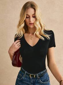 Poéselle V 领纯色 T 恤全黑短款夏季上衣 - 黑色 - 查看 3