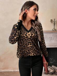 SHEIN LUNE Camiseta casual de mujer con escote en V, estampado de leopardo y parches, adecuada para otoño e invierno