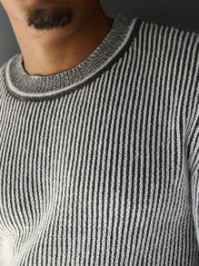 Manfinity Homme Męski sweter typu casual z okrągłym dekoltem i nadrukiem w paski