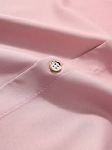 Manfinity Mode Camisa de manga larga con botones delanteros y cuello, con degradado minimalista para hombre, para otoño - Rosa vieja - Ver 6