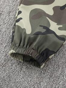 SHEIN Leap Crew 2 件套儿童/青少年男孩休闲迷彩印花和纯色贴袋宽松抽绳裤，2 件套，适合学校、花园、海滩、生日派对、春季、夏季、秋季、冬季 - 彩色 - 查看 6