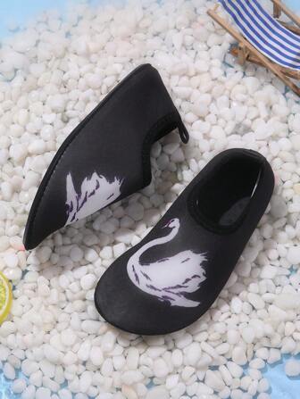 1pair Kids Cartoon Black Swan Water Sports Shoes, Barefoot Aqua Colorful Print Yoga Socks, Lightweight Breathable Beach Shoes For Summer
